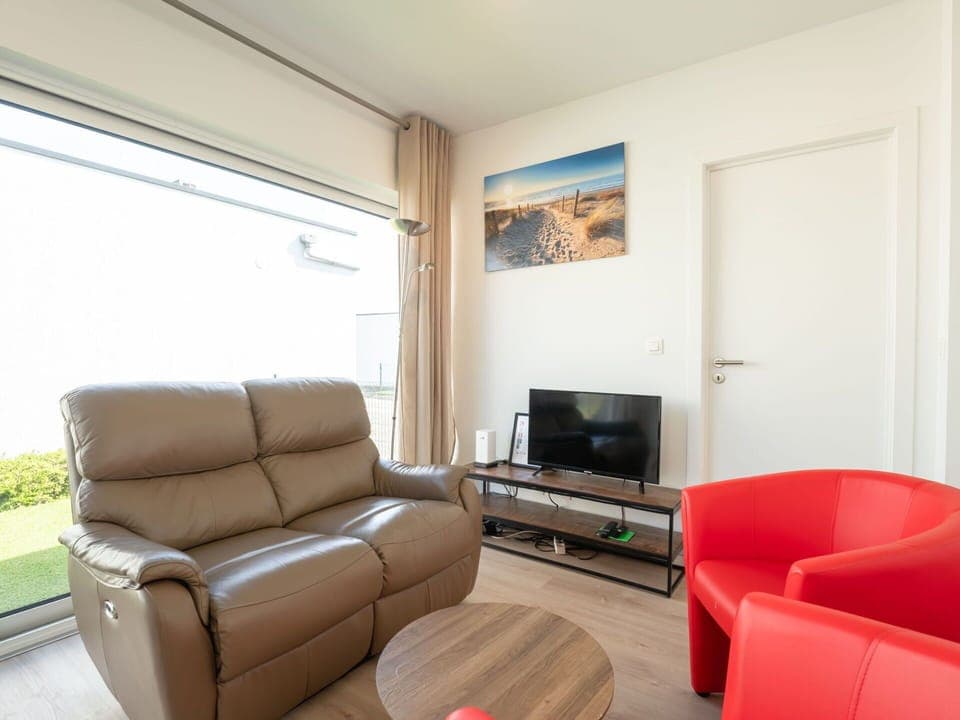 Interior Design, Flooring, Floor, Furniture, Apartment, Room, Living Room, Ceiling, Couch