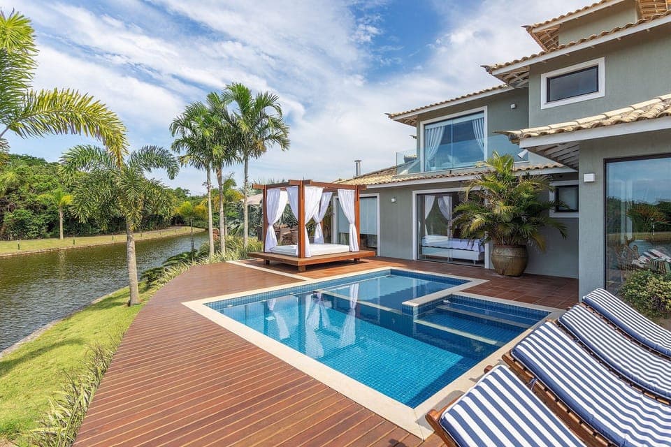 Seating area,Area and facilities,Swimming pool