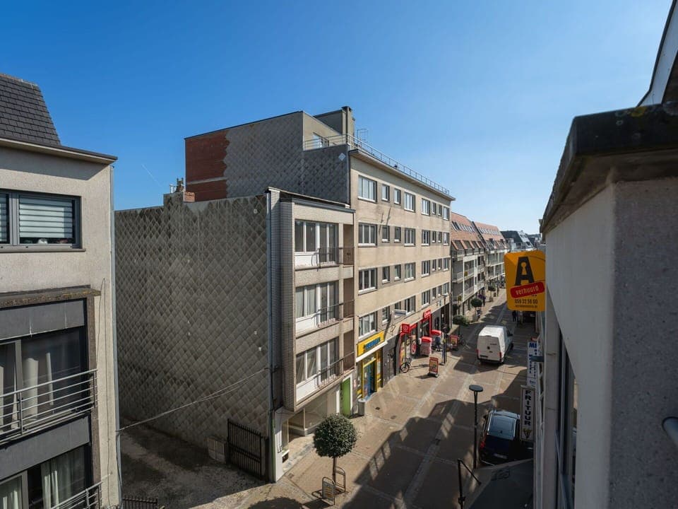 Apartment, Balcony, Lumber, Hotel, Porch, Log Cabin