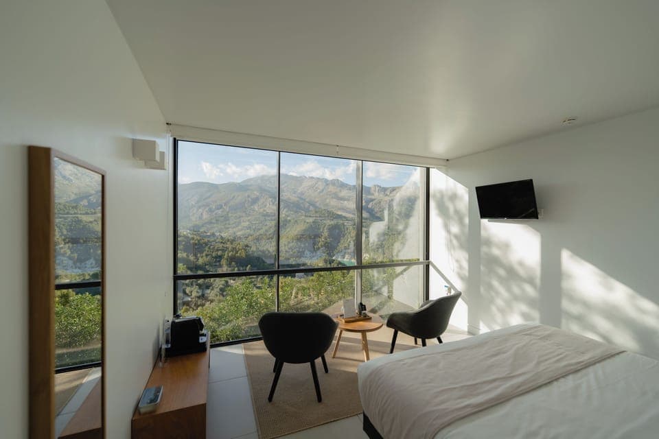 Suite Doble | Premium bedding, minibar, free WiFi, bed sheets