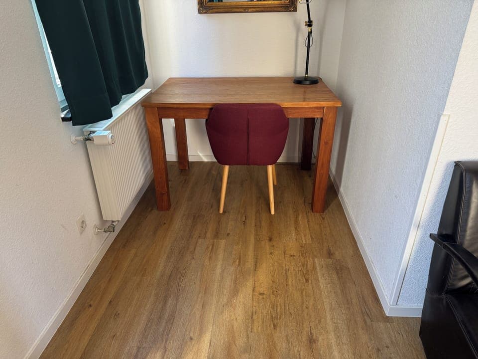 Desk, laptop workspace, iron/ironing board, free WiFi