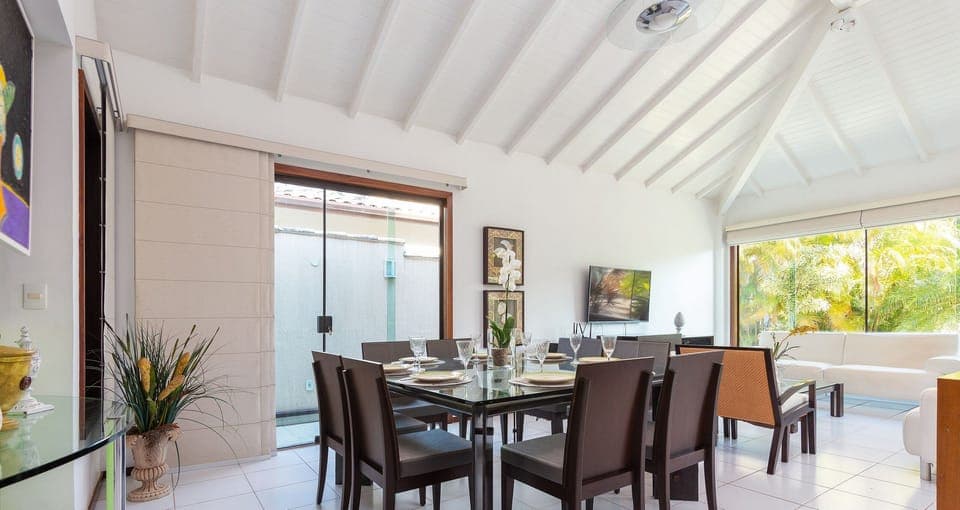 Deluxe House, 4 Bedrooms, Air conditioning | Dining room
