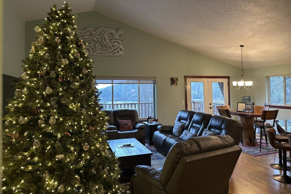 Spend the holidays at Rockford Bay Bliss!