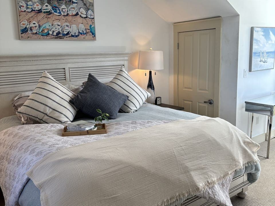 King Bedroom, Up The Stairs to Paradise & Luxury
