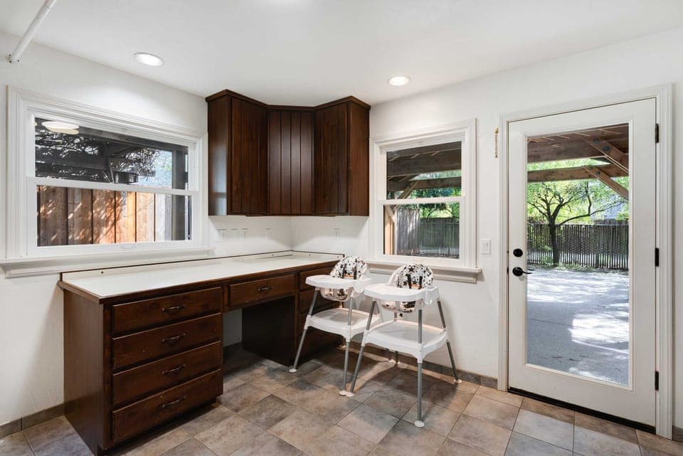 Make mealtime a breeze during your stay with us! Our Airbnb provides two high chairs, perfect for your little adventurers.