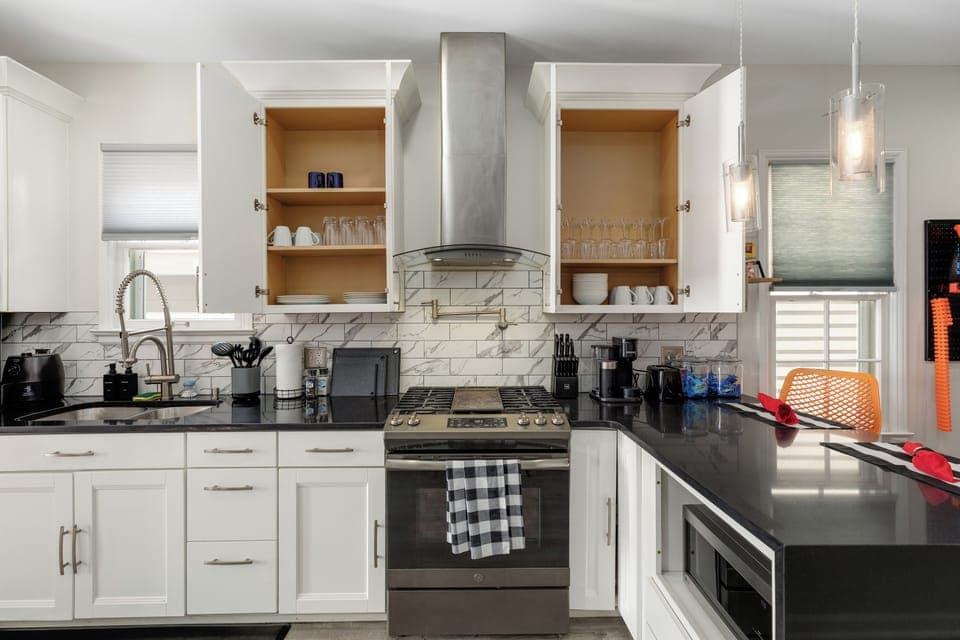 Fully equipped kitchen