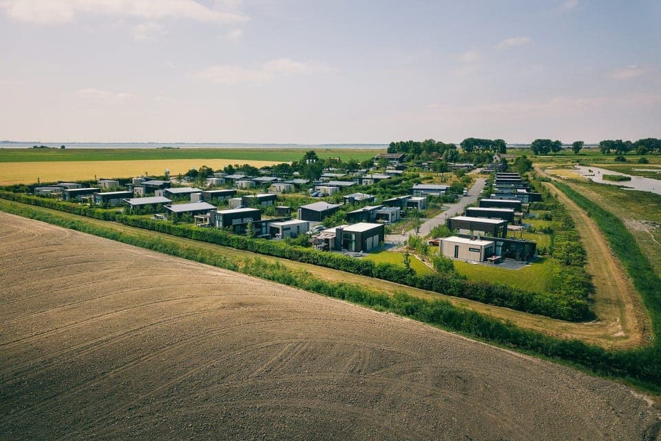 Immediate Surroundings [summer] (<1 km)