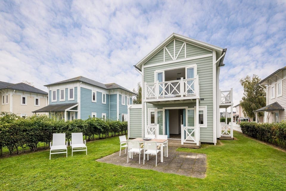 Holiday Home Exterior [summer]