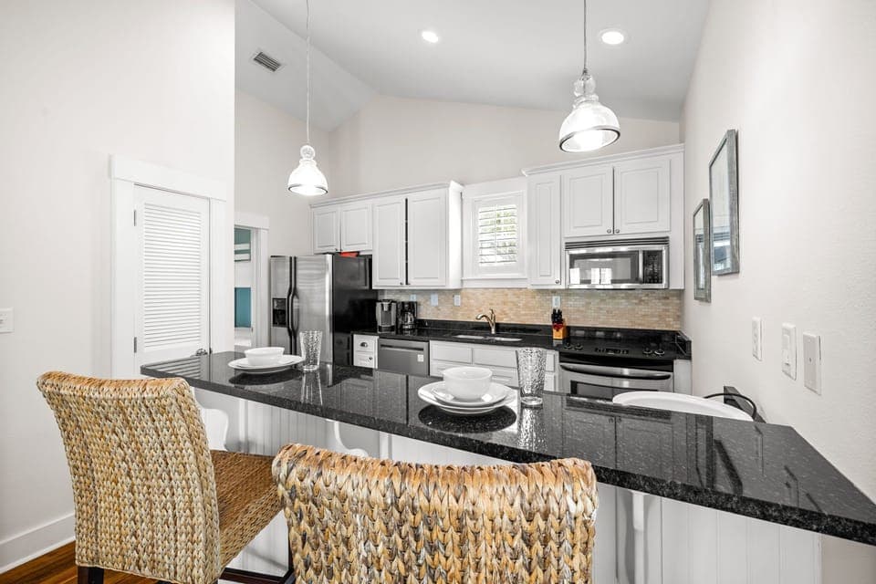 Fully Equipped Kitchen!