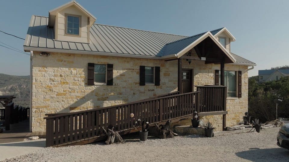 Front exterior view of house