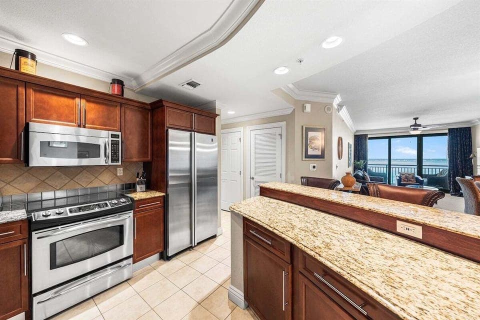 Fully equipped kitchen