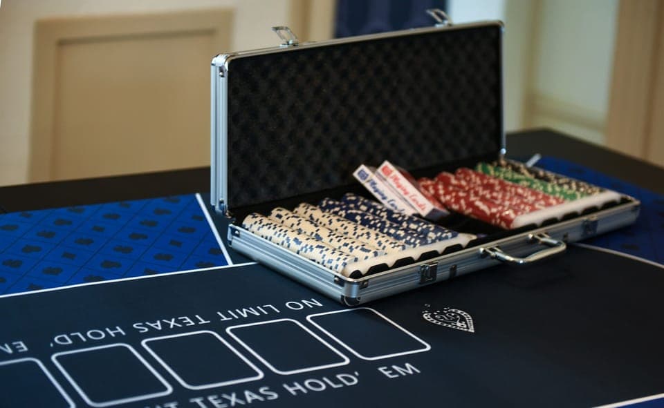From fine dining to full house - flip the vibe with our poker setup, complete with cards, chips and a mat