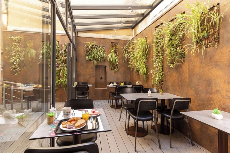 Daily buffet breakfast (EUR 12.9 per person)