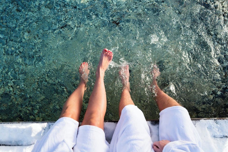 Indoor pool, seasonal outdoor pool, pool umbrellas, sun loungers