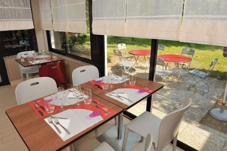 Dinner served, French cuisine