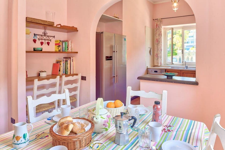 Activities, Balcony / Terrace / Patio, Building Exterior, Facilities, Garden, Kitchen, Main Entrance, Spring, Summer