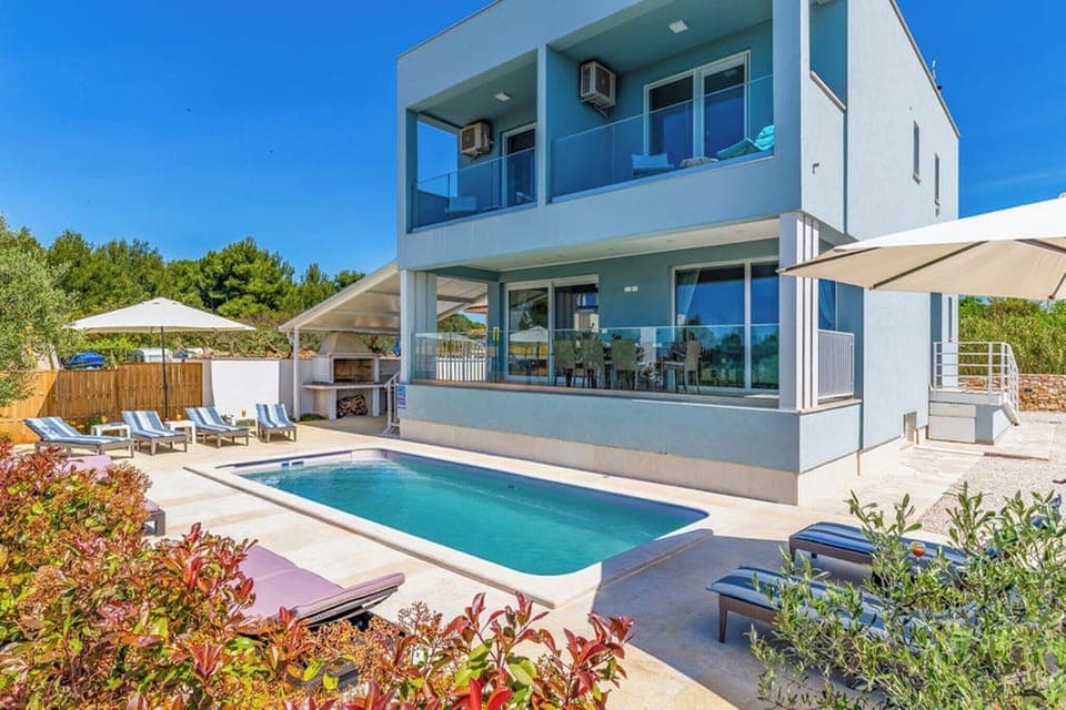 Holiday Home Swimming Pool