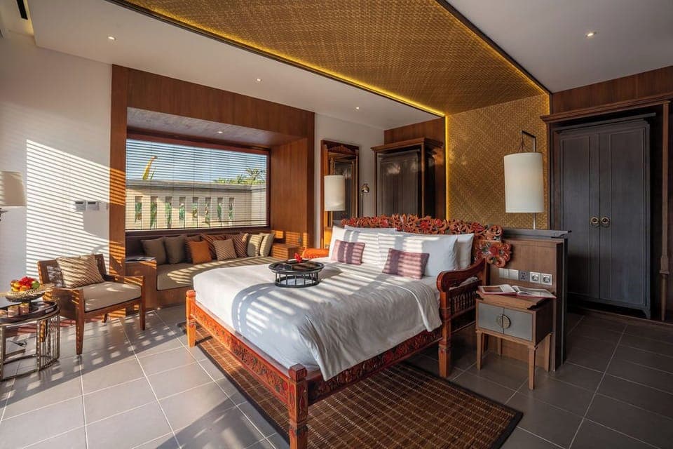 Premier One Bedroom Pool Villa with Club benefits | Egyptian cotton sheets, premium bedding, down comforters, minibar