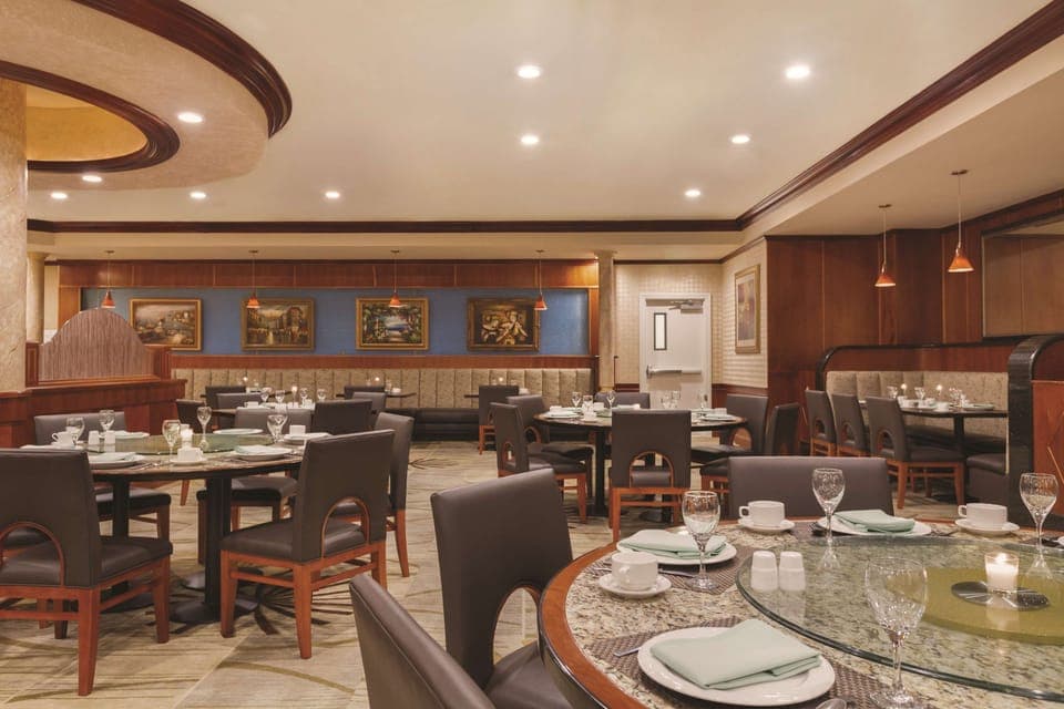 Lunch and dinner served