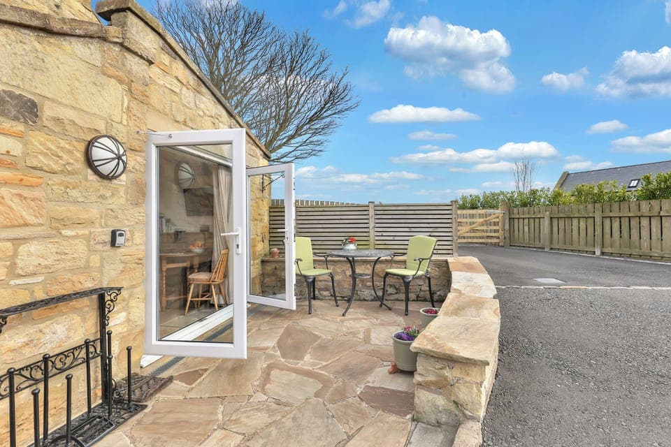 Cottage, Lanai | Terrace/patio