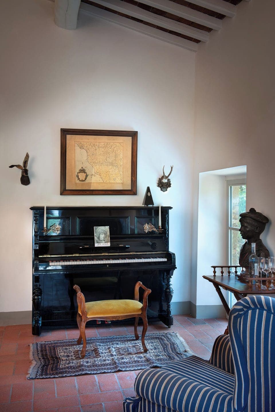 Villa, Garden View | Living area | 32-inch flat-screen TV with satellite channels