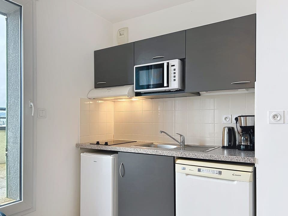 Private kitchenette