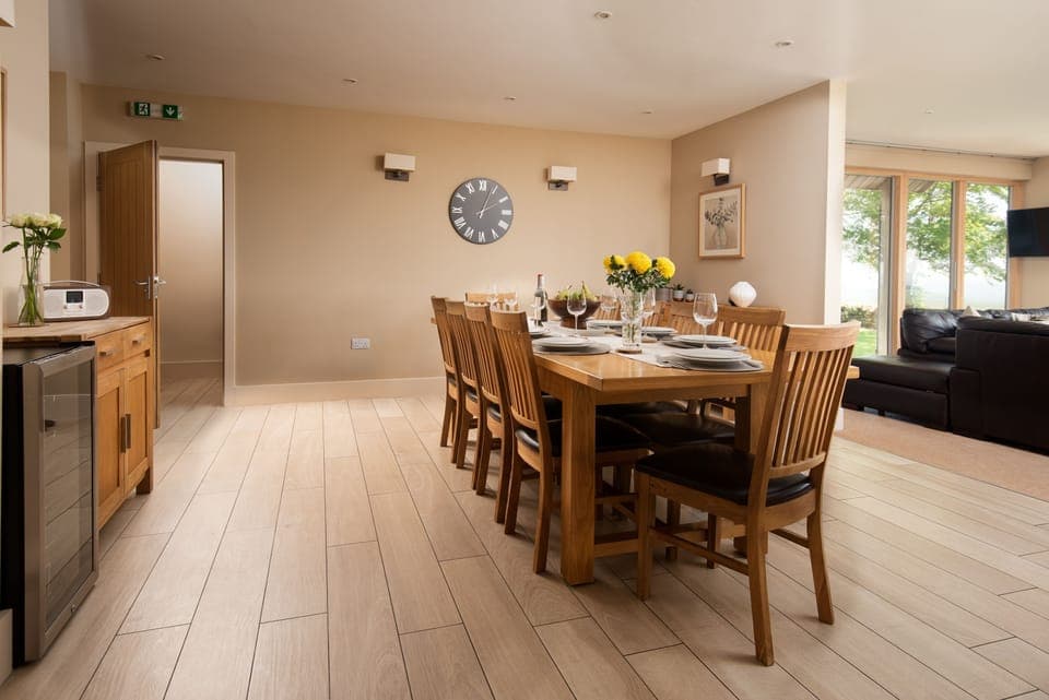 Dining Area - Vesta View