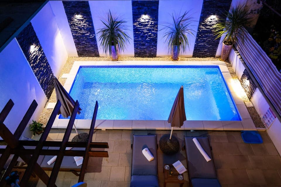 Apartment | Pool | Indoor pool, outdoor pool