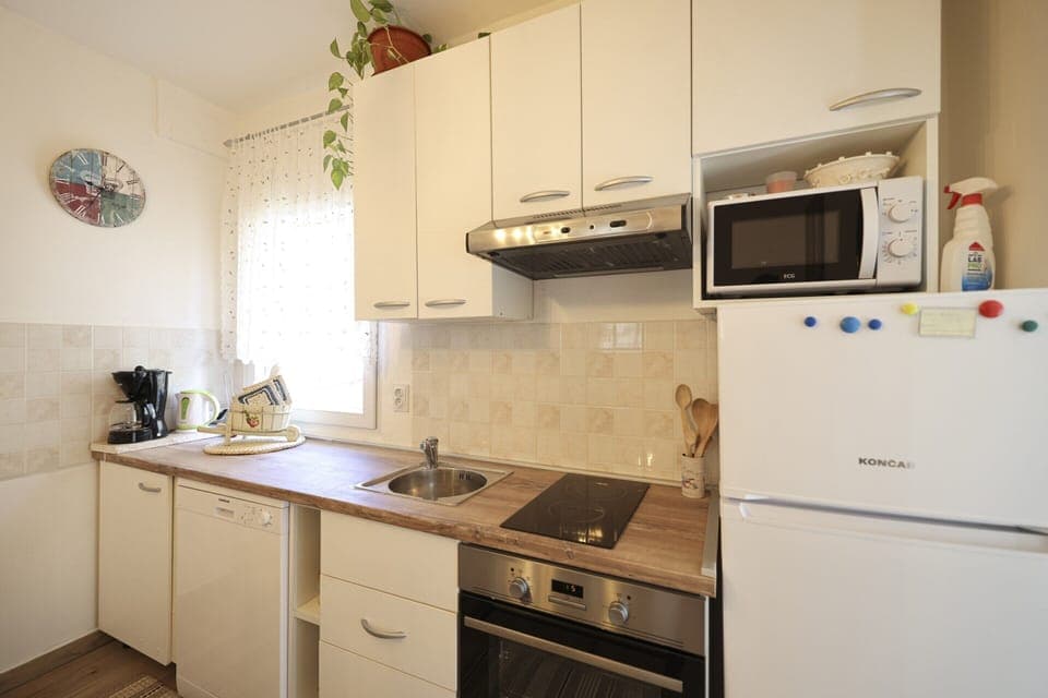 Apartment | Private kitchen | Highchair