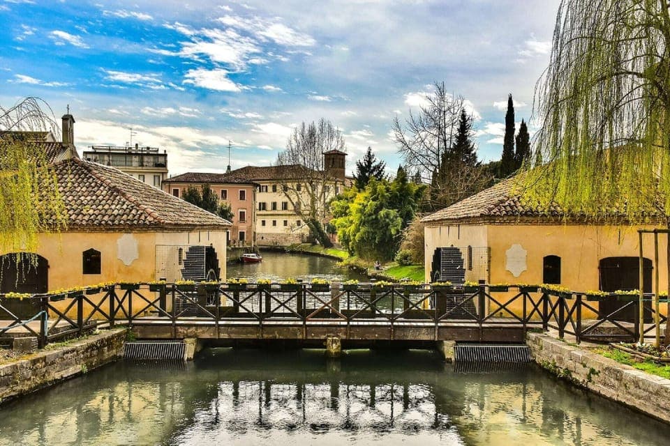 Region [summer] (>5 km)