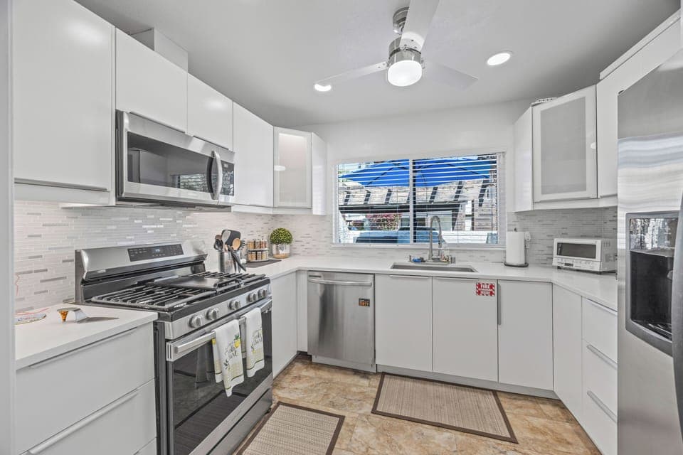 K0265 - Kitchen Area