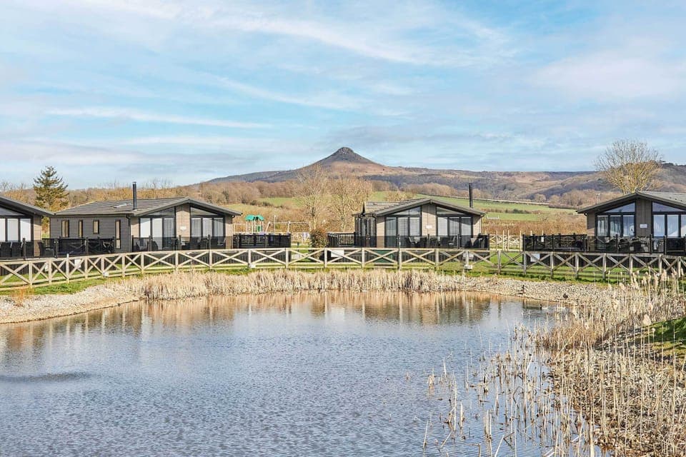 The Riverside Lodge, Great Ayton - Host & Stay