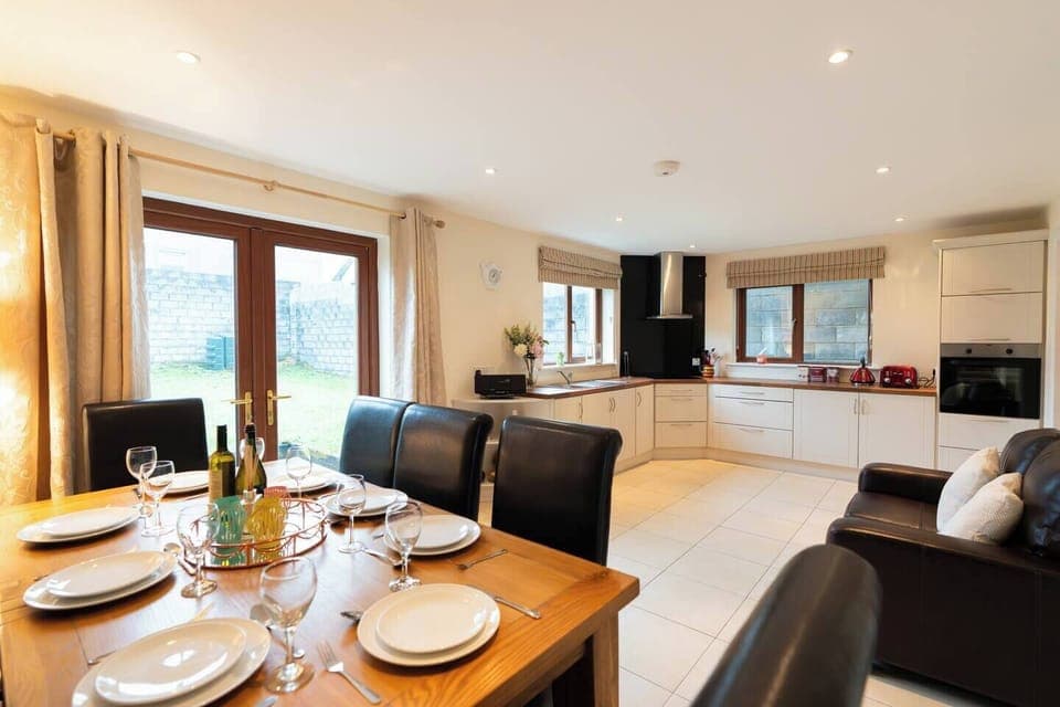 2c571374-3ea0-4bc0-b68f-dcb1bda823f2