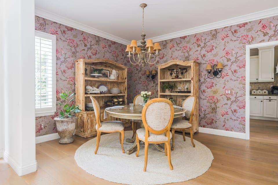 Your new favorite place to unwind and connect.

