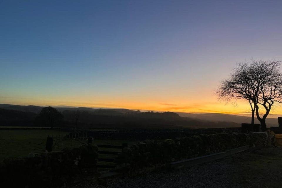 Region [summer] (>5 km)