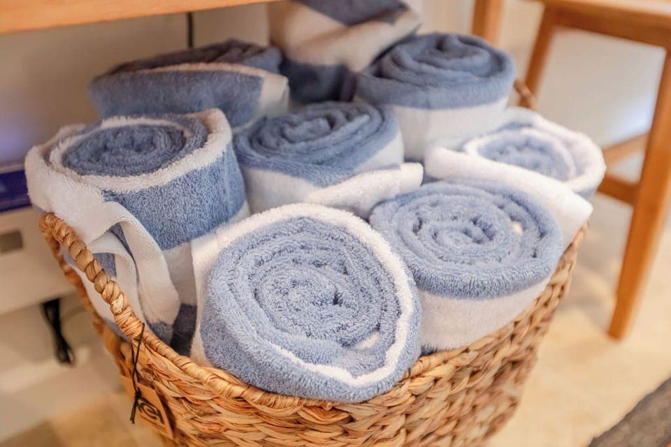 Lovely little conveniences like beach towels and charging devices await you here