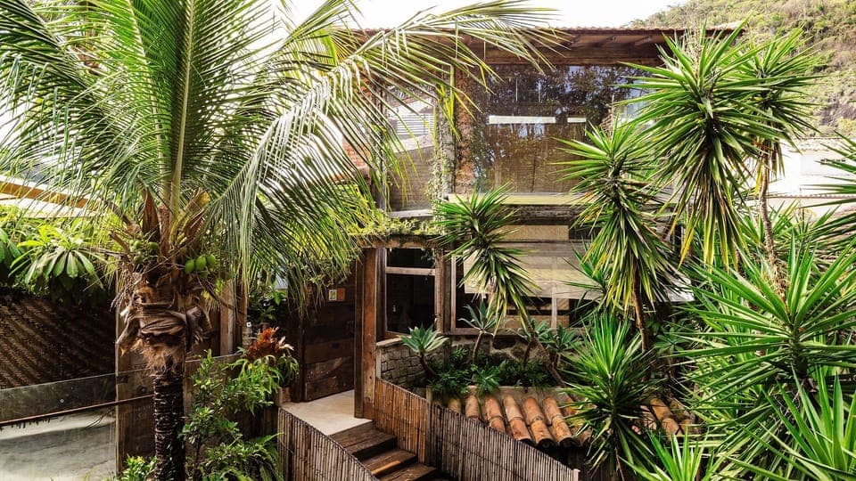 Exclusive Villa | Property grounds