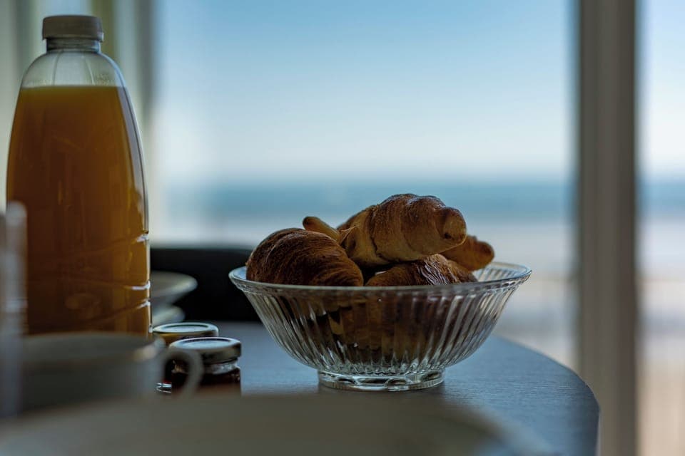 Sea Views, Parking, Beach Access