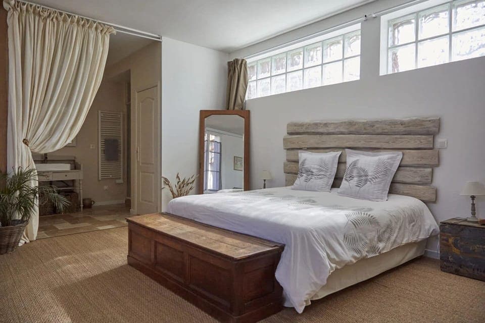 Family Room, Patio, Pool View | Free WiFi