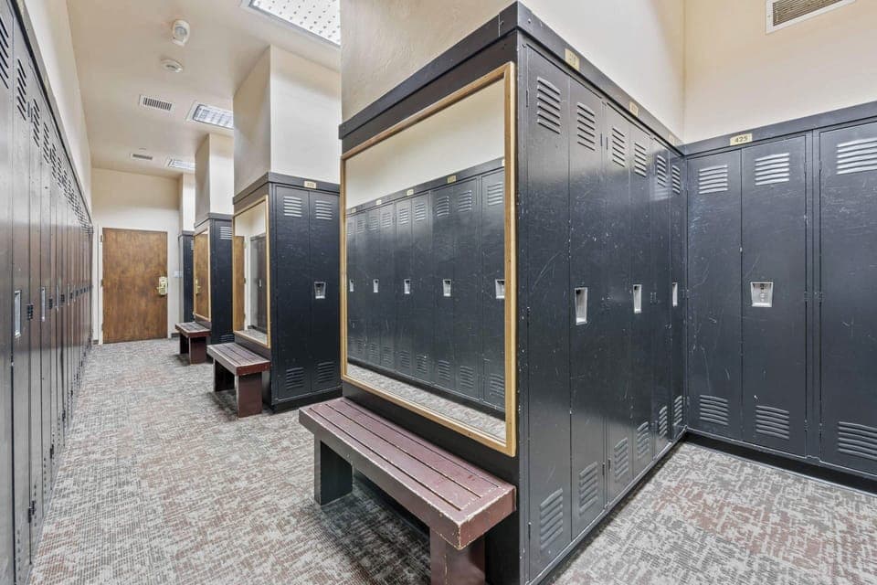 st-james-amenities-2992_52166672965_o