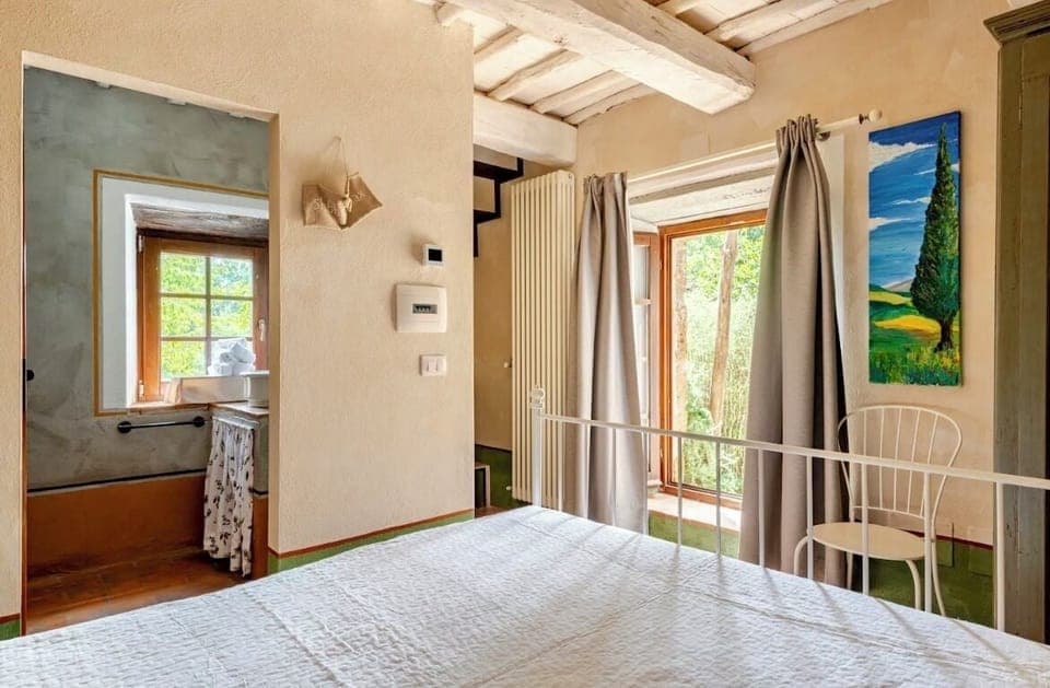 Apartment | Blackout drapes, free WiFi