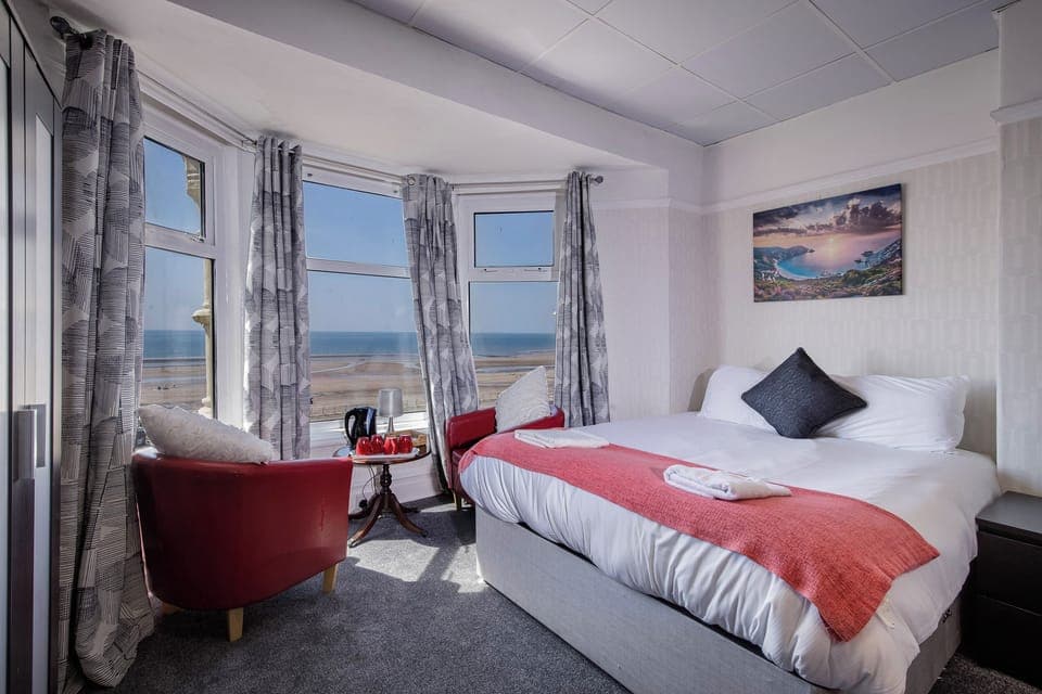 Family Quadruple Room, Beach View | Iron/ironing board