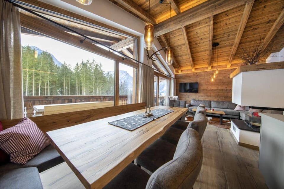 Chalet | Interior
