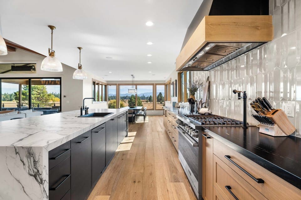 28-Kitchen