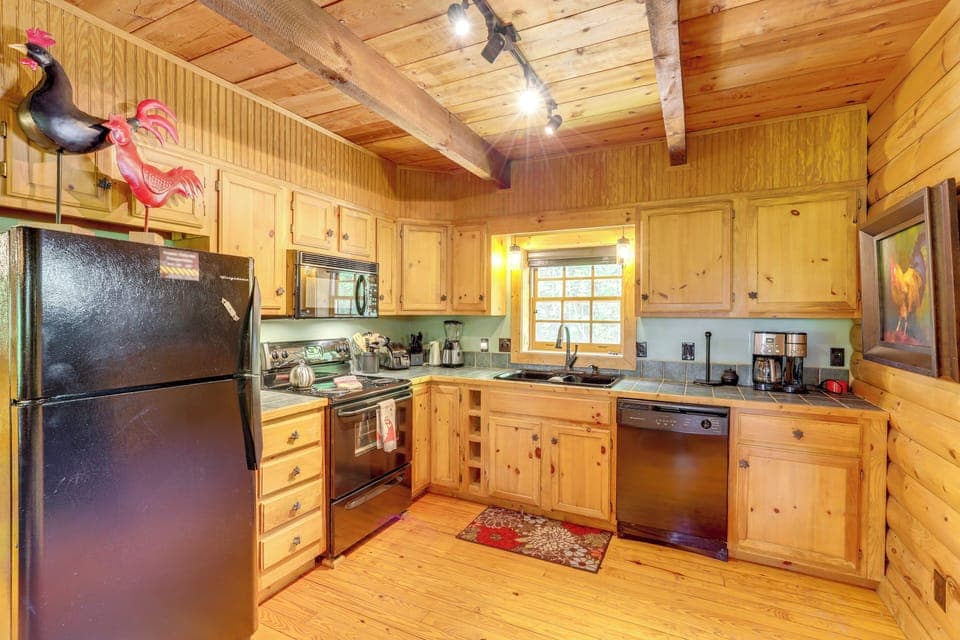 House (2 Bedrooms) | Interior