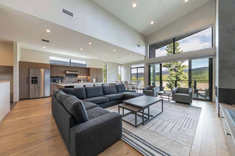 7470 Larkspur Ln Truckee CA-print-034-043-Interior-3198x2131-300dpi