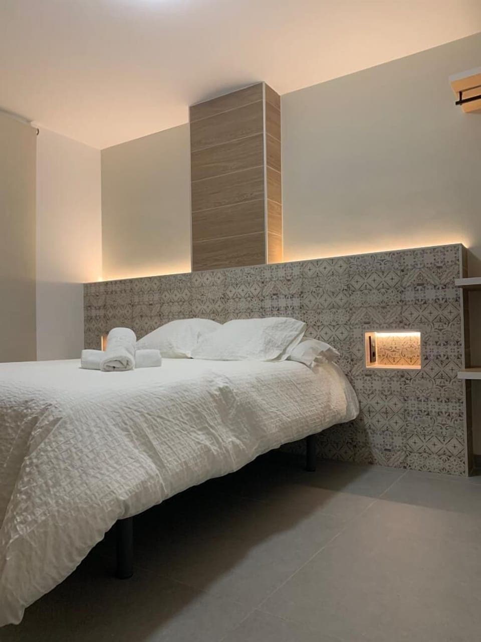 Superior Double Room, Balcony | Iron/ironing board, free cribs/infant beds, free WiFi, bed sheets