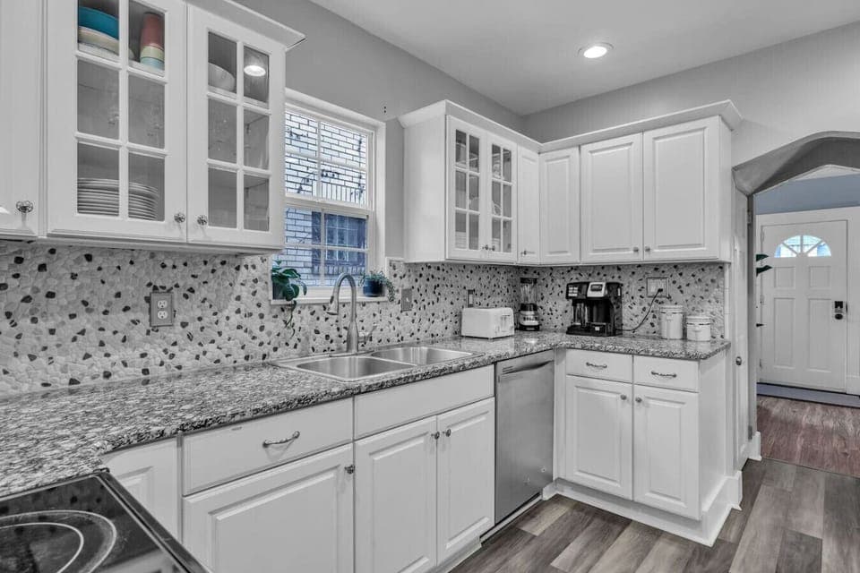 Fully equipped kitchen