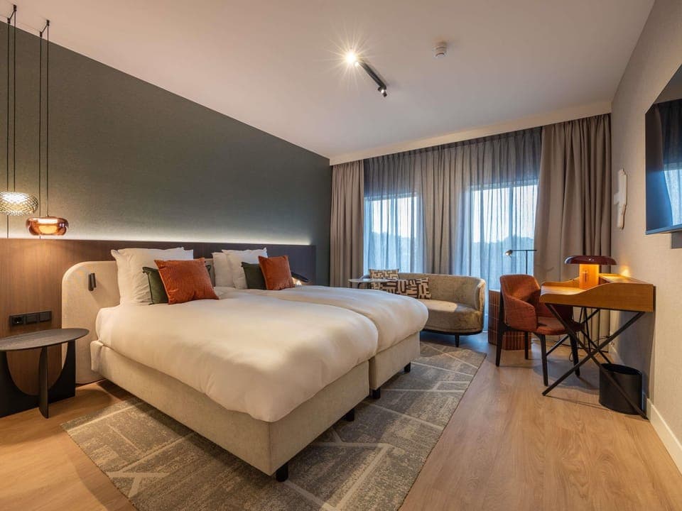 Superior Room, 2 Twin Beds | Premium bedding, minibar, in-room safe, individually decorated