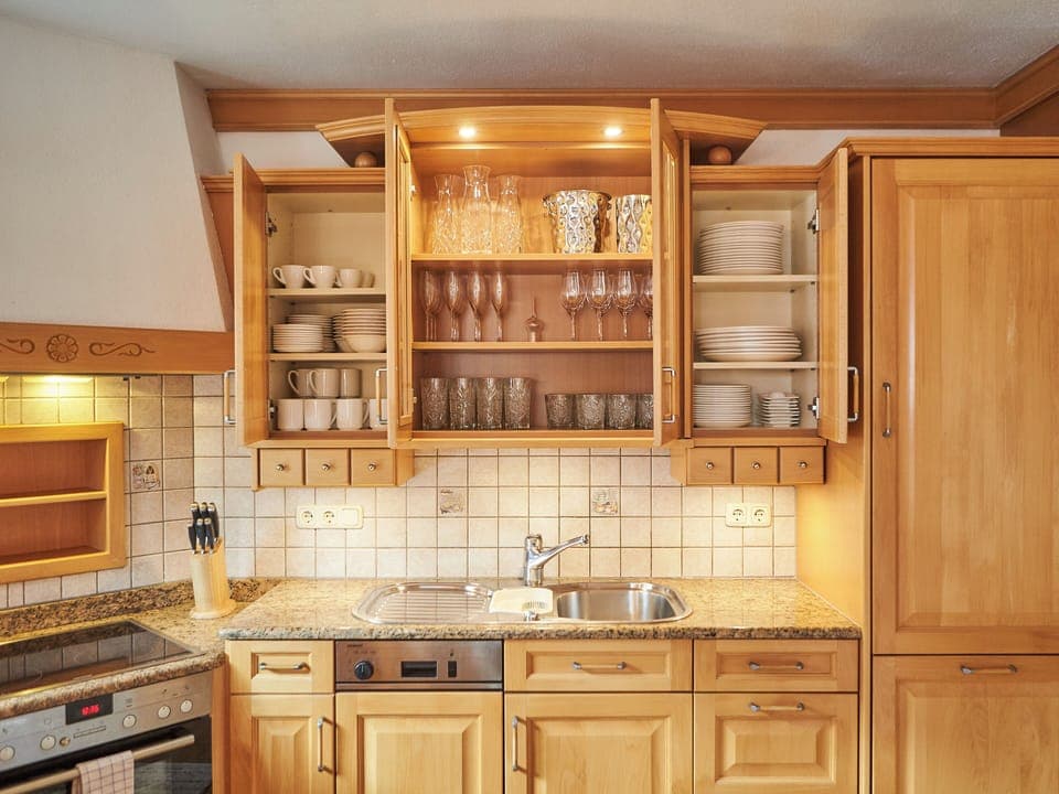 Deluxe Chalet, Mountain View | Private kitchen | Electric kettle, highchair